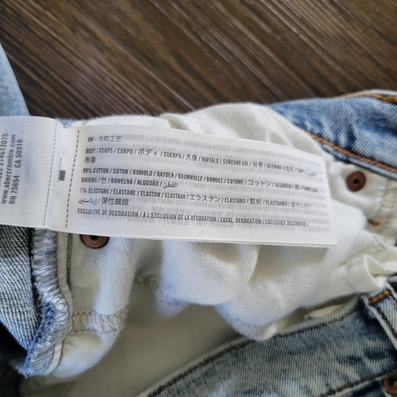 Abercrombie & Fitch Ankle Straight Ultra High Rise Jeans Size 30 Curve Love - Picture 11 of 11